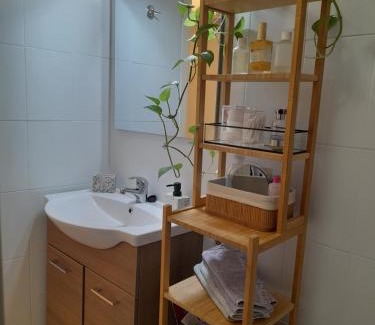Anatolikos Sinikismos Apartment | Garden by the Sea