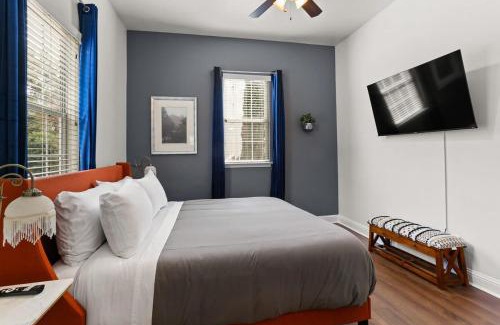 Saint Thomas Development House | Garden District 3BD 2BA Parking Stylish & Unique