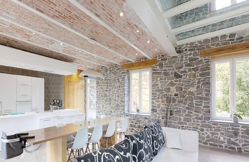 Hamois House | Garden Escape in Quiet Achet
