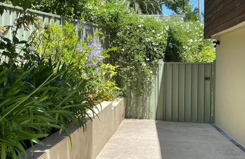 Carlingford House | Garden Hideaway-Entirely Private