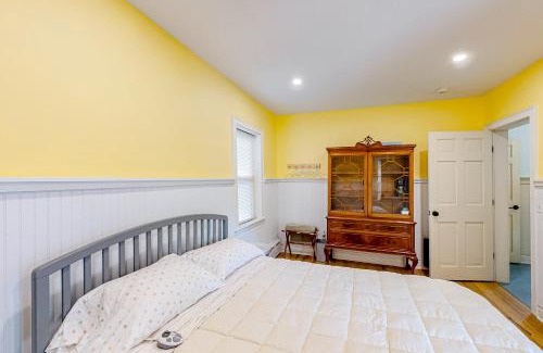 Wiscasset House | Garden Hideaway