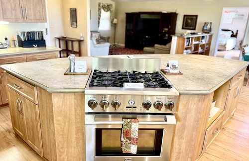 Hakalau House | Garden Home at Botanical World Adventures nTwo Bedroom Three bathroom