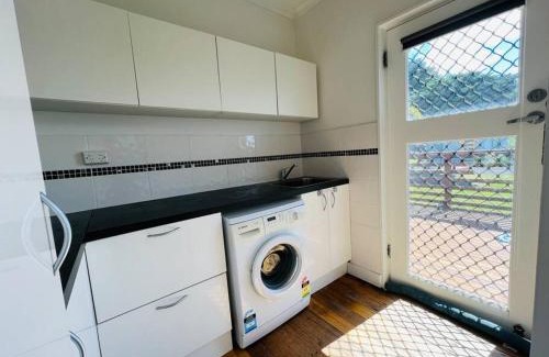 West Moonah House | Garden House 15 min to Hobart CBD