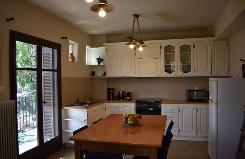 Nea Anchialos House | Garden House - 5min from the beach!