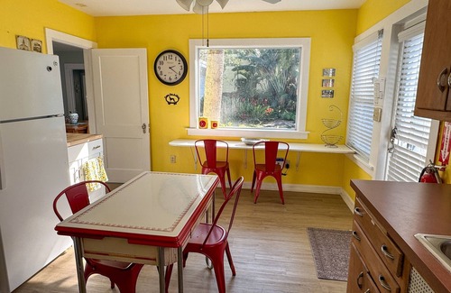 Tarpon River House | Garden House, Timeless Charm 3/2