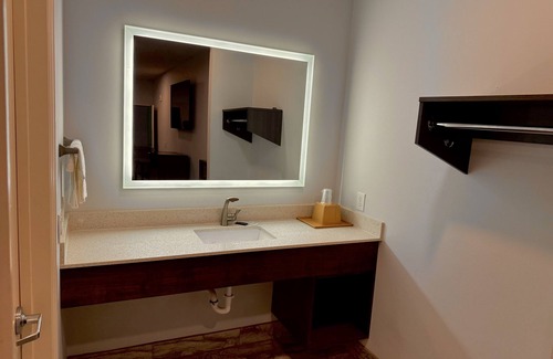 Humble Hotel | Garden Inn Express
