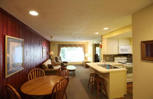 Waterville Valley House | Garden Level Inns WV105