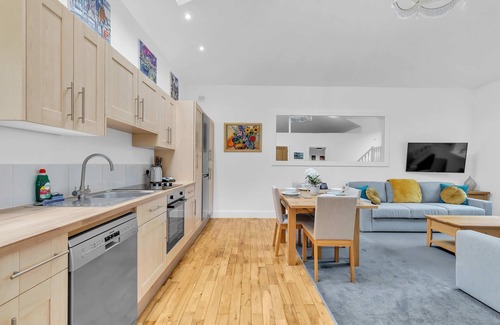 Rottingdean House | Garden Lodge With Parking | By My Getaways