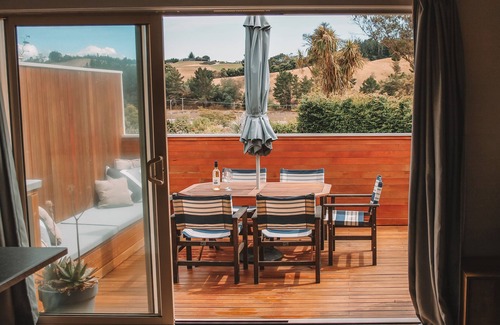 Tasman Cottage | GARDEN LOVERS DREAM HOME, With Spectacular Estuary View