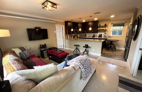 Central Oakland Park House | Garden Oasis with Private Heated Pool & Spa, 2 miles from Fort Lauderdale Beach
