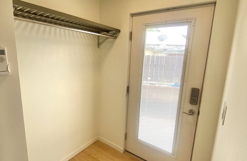 Rio Grande Blvd Apartment | Garden Patio Studio near Bosque, Old Town