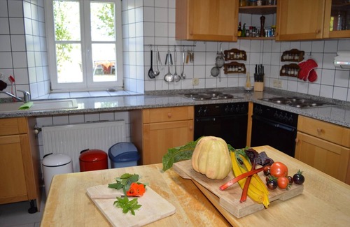 Hentern House | Garden, playground, boules court, organic cook, family-friendly, handicapped accessible
