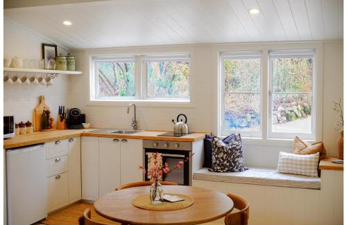 Stanley House | Garden View Cottage