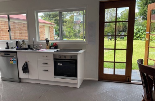 Engadine House | Garden View Entire Self Contained Guesthouse