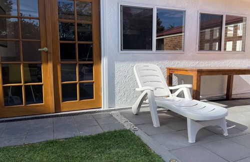 Engadine House | Garden View Entire Self Contained Guesthouse