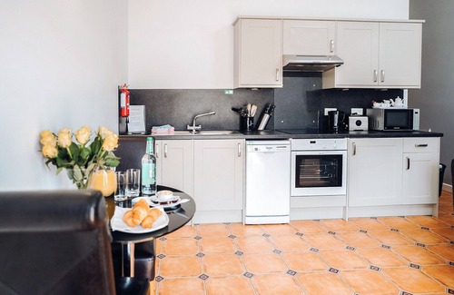 Lydstep Cottage | Gardener's Cottage - UK6713