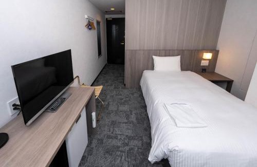 Shiroishi Hotel | GARDENS STAY