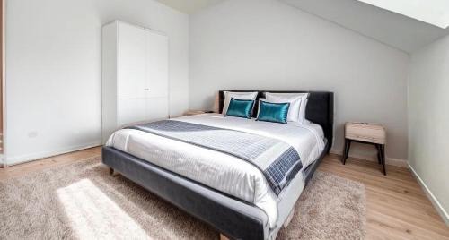 Ransart Apartment | Gare 173 E Bruxelles-Charleroi-airport