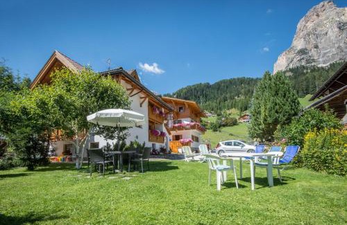 Corvara in Badia House | Garni Edera