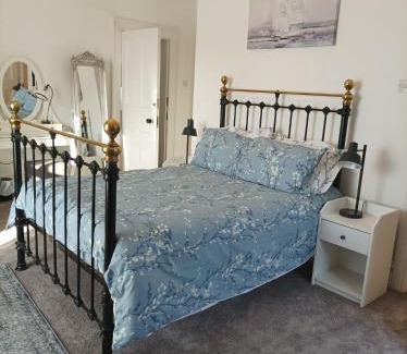 Montfield Bed & Breakfast | Garryhack House