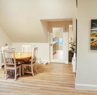 Garrykennedy Apartment | Garrykennedy Harbour View Apartment