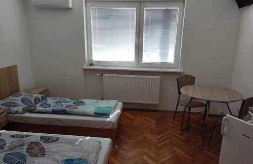 Luzianky Apartment | Garsónky v rodinnom dome Nitra-Lužianky
