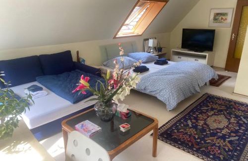 Wandsbek Apartment | Gartenblick-Oase: Obergeschosswohnung in Hamburg