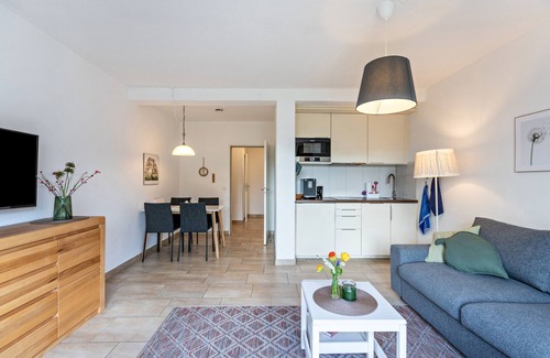 Lindhoft Apartment | 'Gartenglückchen' close to the Sea with Garden & Wi-Fi