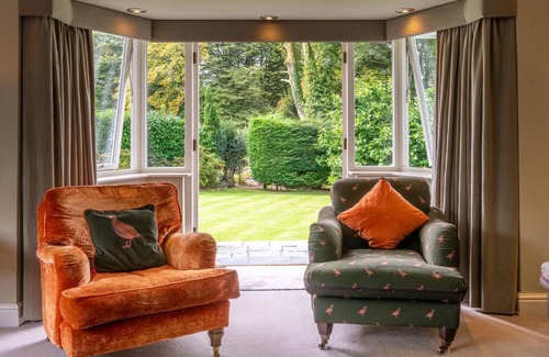 Windermere House | Garth Cottage - Spacious house with large a garden