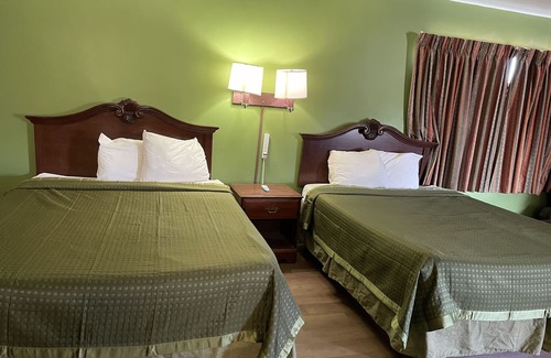 Lawrenceville Hotel | Gas Lite Motel