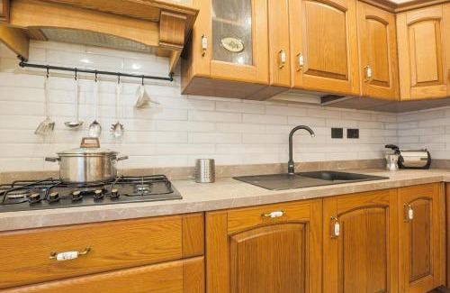 Quarto dei Mille Apartment | Gaslini appartamento 80sqm 5' walk to the sea