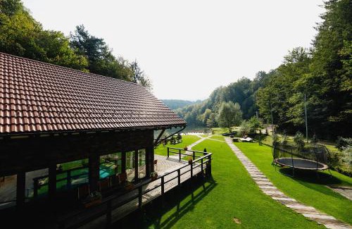 Valiug Hotel | Gasthaus Grindeshti