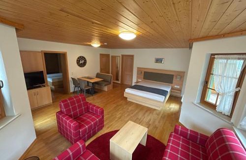 Obermunstertal House | Gasthaus Sonne