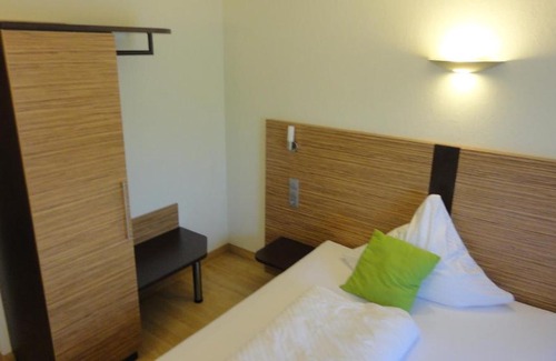Oetisheim House | Gasthof Krone