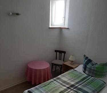 Bad Duerrenberg House | Gasthof & Pension Zum Saalestrand