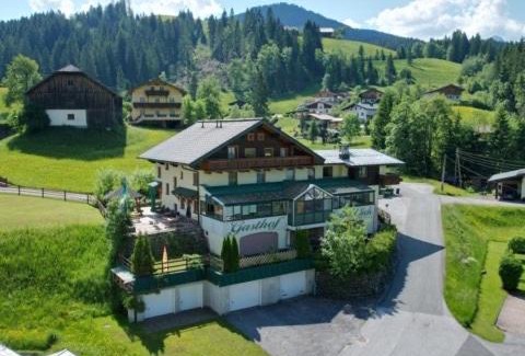 Russbach am Pass Gschuett Bed & Breakfast | Gasthof Schönblick Rußbach