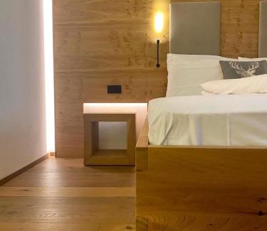 Magre sulla Strada del Vino Hotel | Gasthof Zum Hirschen Margreid