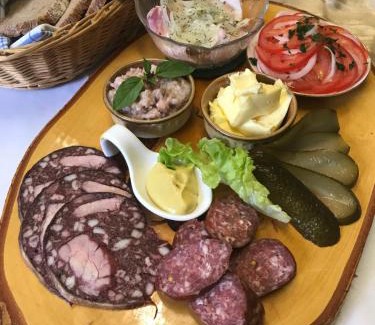 Berssel Bed & Breakfast | Gasthof "Zum Schloss"