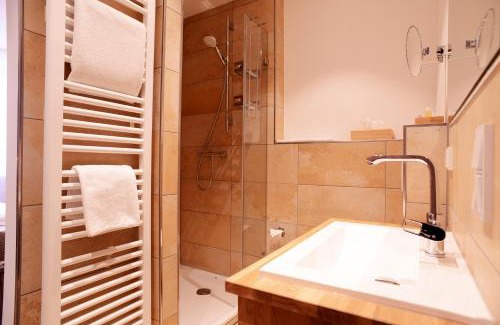 Vohenstrauss Hotel | Gasthof zur Post Hotel Parkplatz