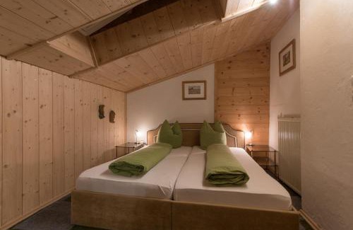 Pettneu am Arlberg Hotel | Gasthof zur Traube