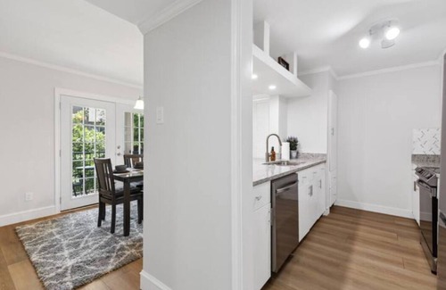 Far North Dallas Condo | Gated Community-Stylish&Updated GEM-Fast Wifi