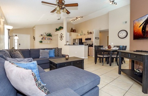 Westridge House | Gated Community Westridge! 4 bedrooms, 3 bathrooms and private pool. Free WIFI