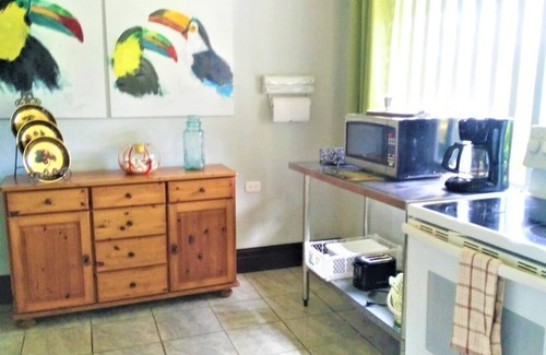 Guapiles Apartment | Gated duplex for up to 12 people with pool, FO internet, hot water
