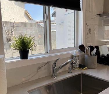 Baldwin Park Apartment | Gated & remodeled 2b2b house 3373