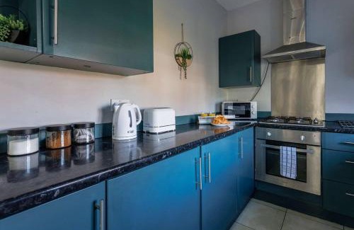 Gateshead House | Gateshead Modern 2Bedroom House With Parking