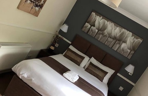 Cleckheaton House | Gateway Lodge