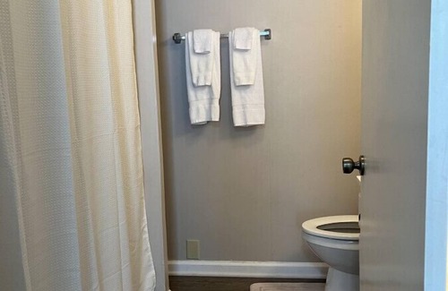 Waynesboro Hotel | Gateway to Nature's Room 14