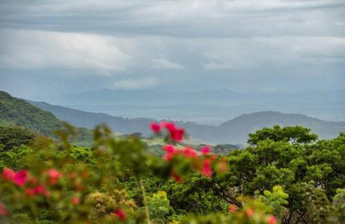 Tilaran House | Gateway to Paradise