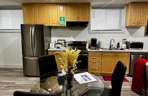 London House | Gateway to Serenity-welcome Home