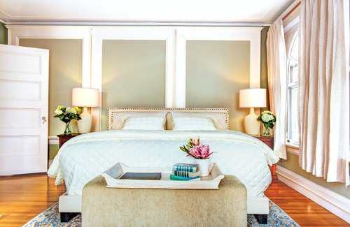 Lenox Hotel | Gateways Inn & Restaurant